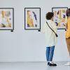 De l’atelier à la galerie : le parcours invisible d’une œuvre d’art